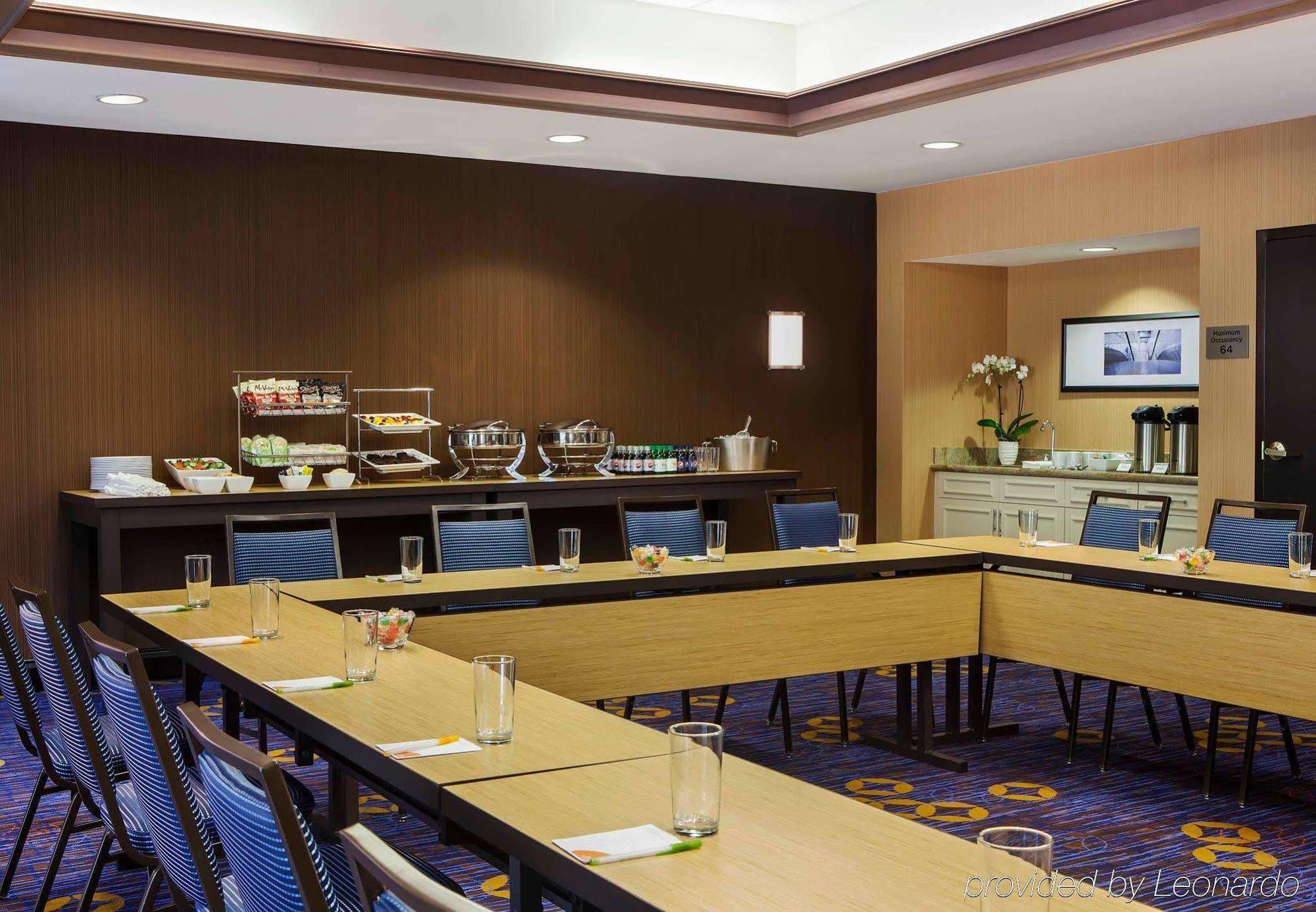 Courtyard By Marriott Orlando Downtown Hotel Business photo